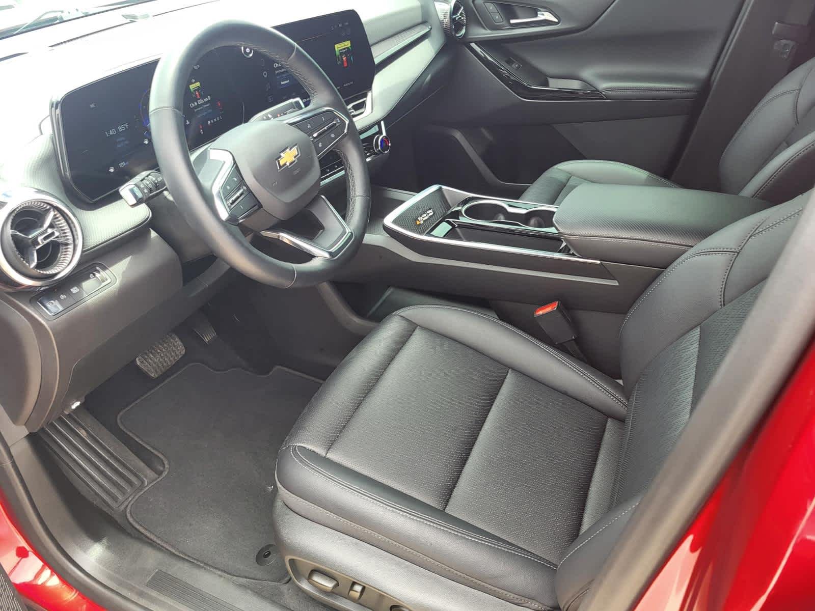 Used 2025 Radiant Red Tintcoat Chevrolet FWD LT image 14