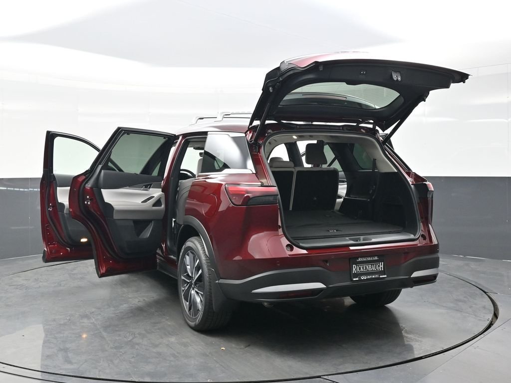 New 2026 Red INFINITI LUXE image 31