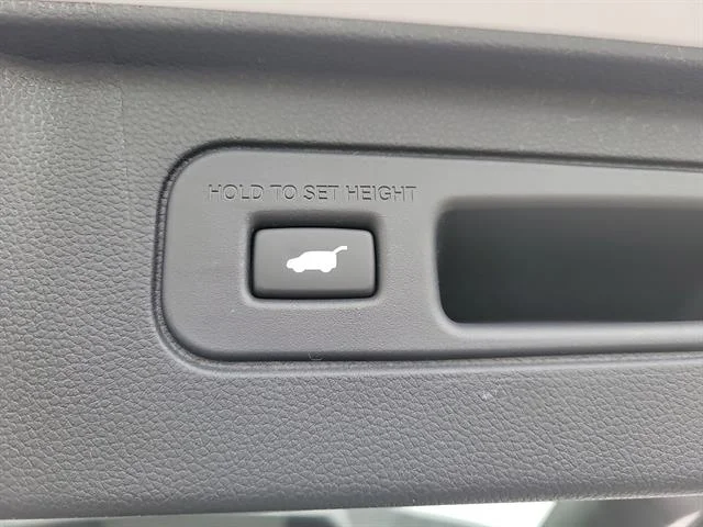 New 2026 Platinum White Pearl Honda Touring Blackout image 6