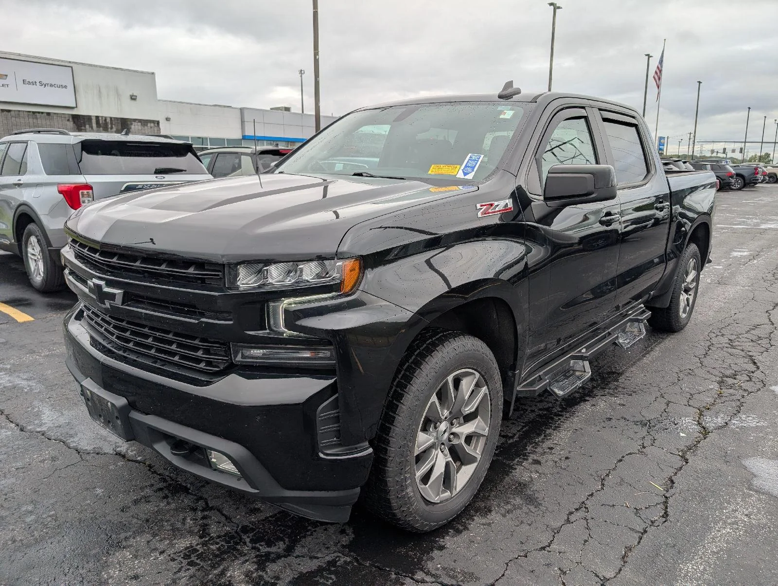 Used 2021 BLACK Chevrolet RST image 4