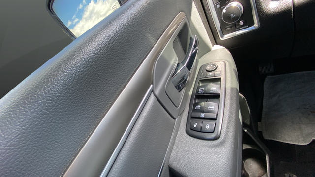 Used 2019 Bright White Clearcoat Ram Big Horn image 20
