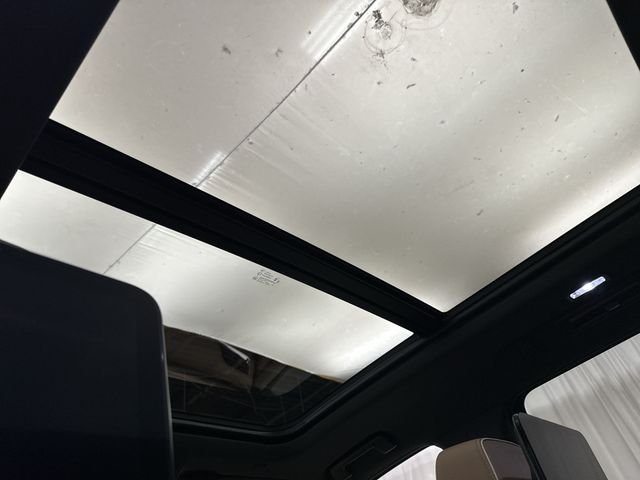 Used 2024 Beige Chevrolet Premier image 18