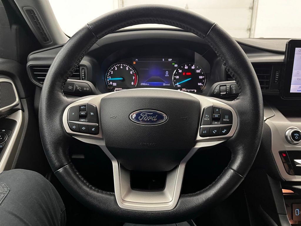 Used 2022 Blue Metallic Ford XLT image 22