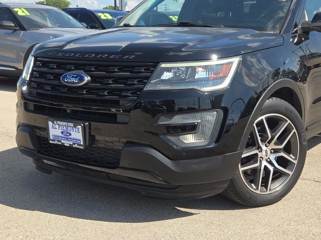 Used 2017 Ford Explorer Sport with VIN 1FM5K8GT0HGB38330 for sale in Melrose Park, IL