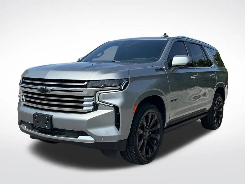Used 2023 Gray Chevrolet High Country image 2