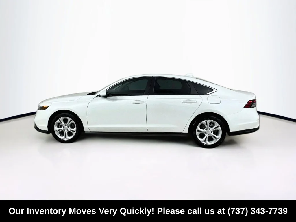 Used 2026 Platinum White Pearl Honda LX image 4