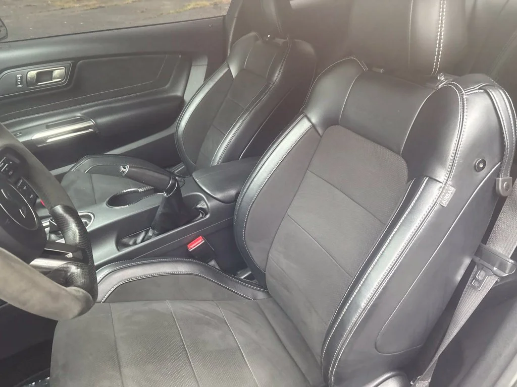 Used 2016 Black Ford Shelby GT350 image 17