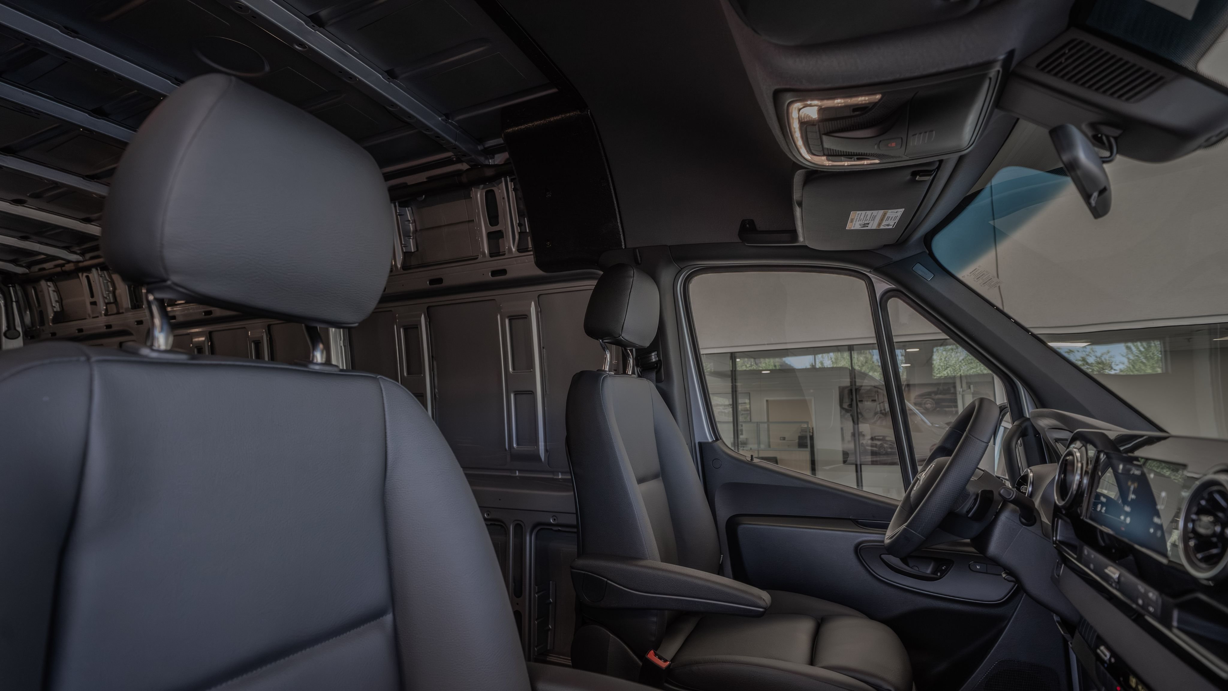 New 2025 High-tech silver metallic Mercedes-Benz Cargo 170 WB image 32