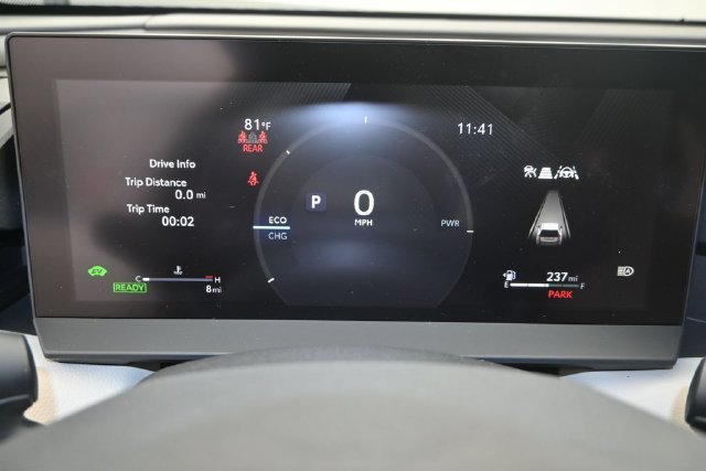 New 2026 Ice Cap Toyota XLE Premium image 6