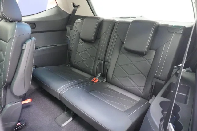 New 2026 Pure Gray Volkswagen 2.0T SE w/Technology image 22