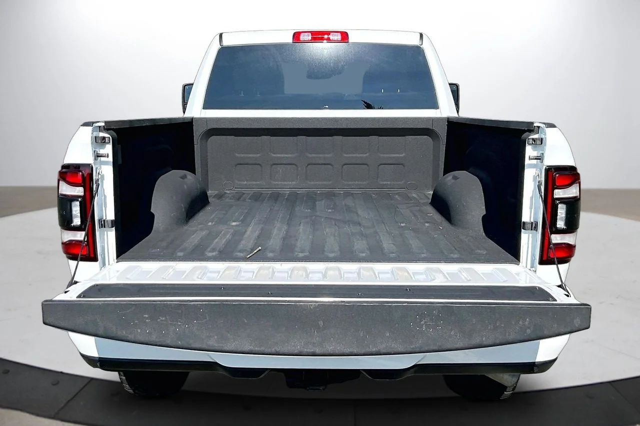 Used 2024 White Ram Big Horn image 25
