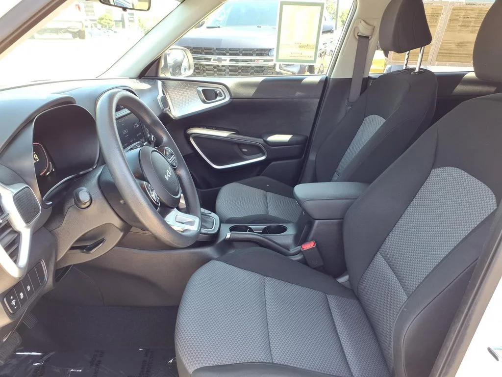 Certified Used 2024 White Kia LX image 8