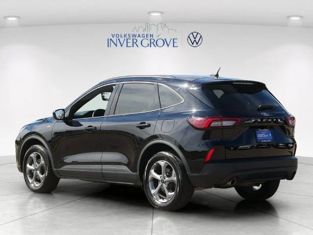Used 2025 Black Metallic Ford ST-Line Select image 5