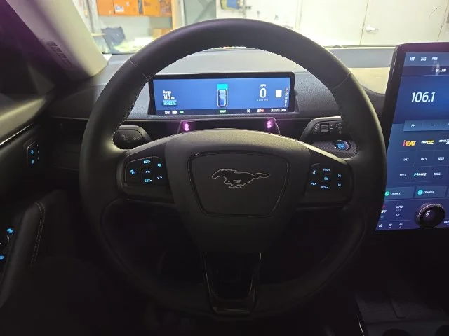 Used 2024 White Ford Select image 14