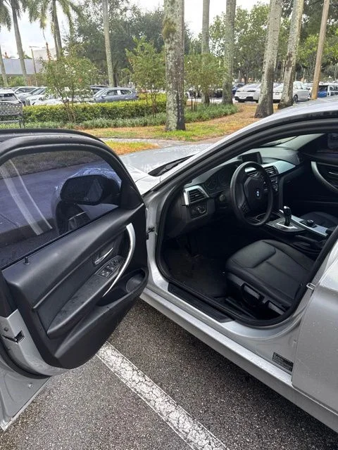 Used 2018 Silver BMW 320i image 8