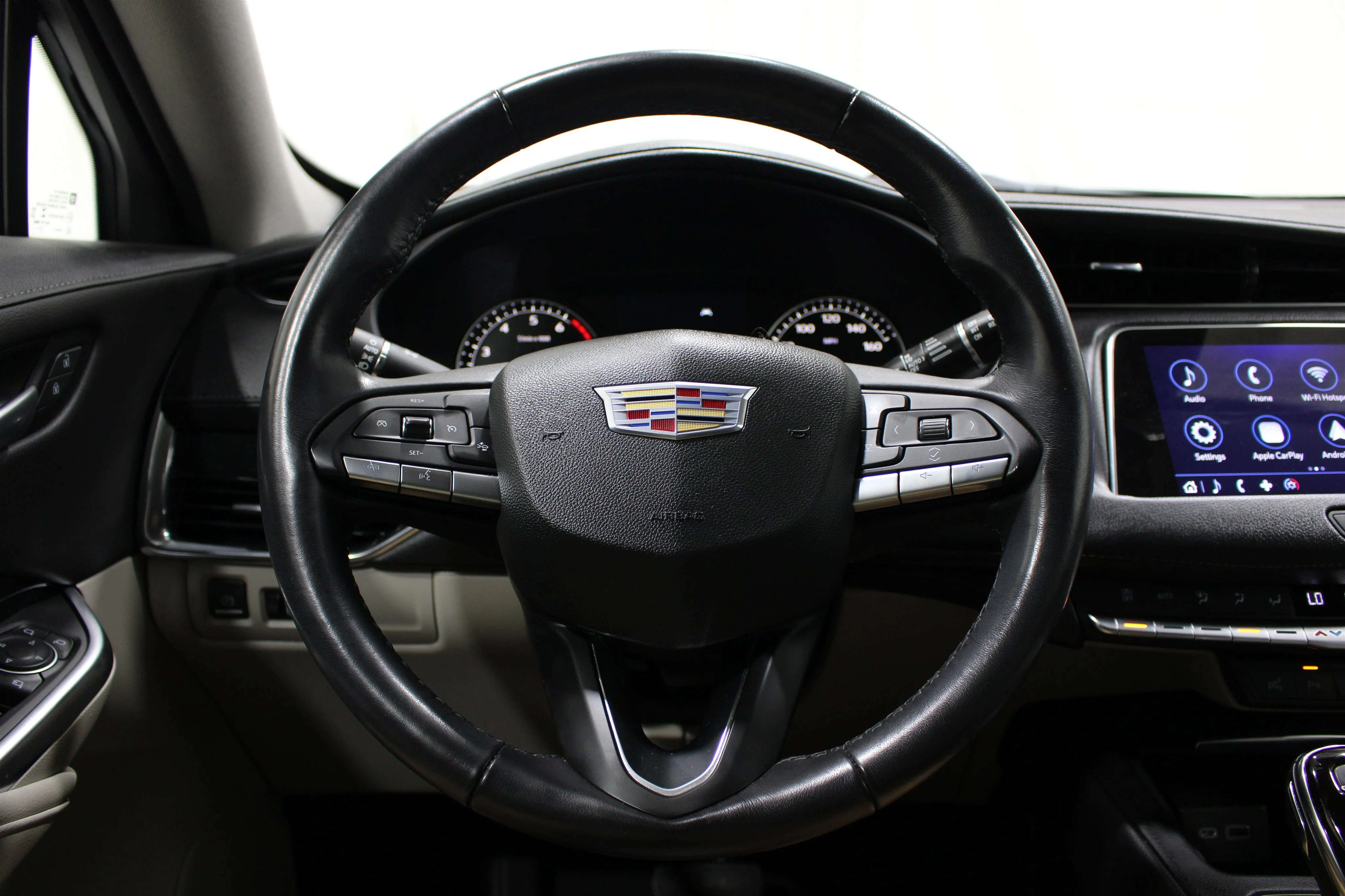 2023 Cadillac XT4 Premium Luxury - Photo 13