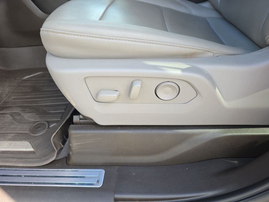 Used 2024 Onyx Black GMC SLT image 12