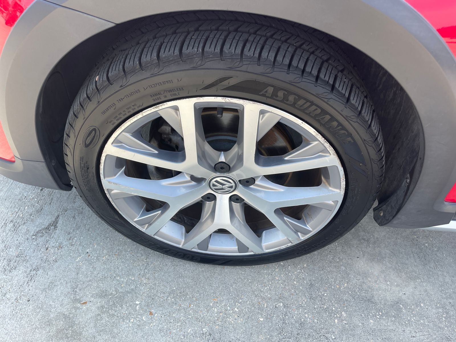 Used 2017 Red Volkswagen TSI SEL image 14