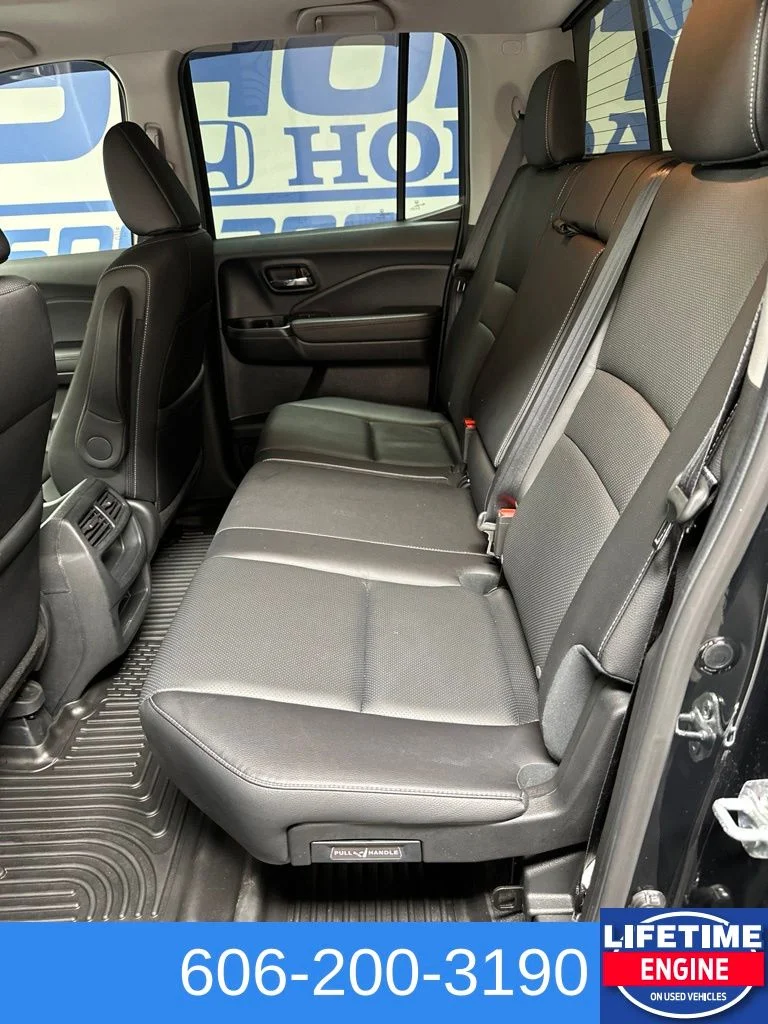 Used 2023 Black Honda RTL image 17