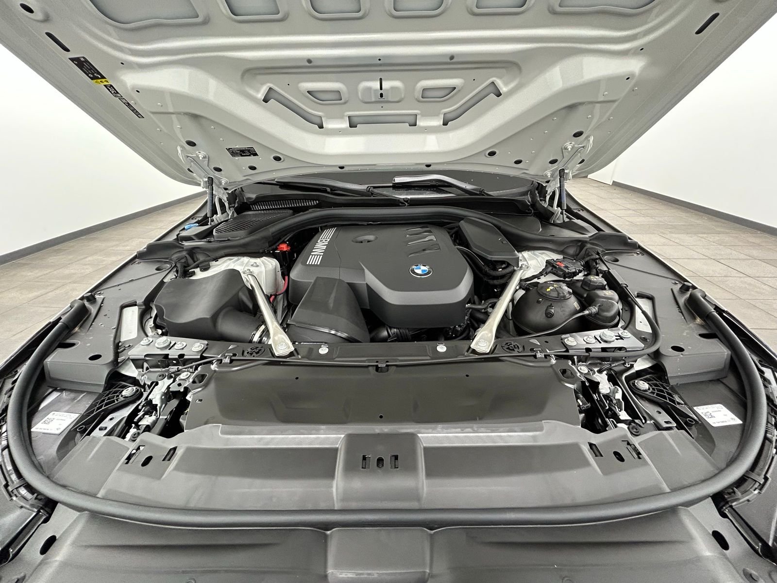 New 2026 Alpine White BMW 530i xDrive image 42