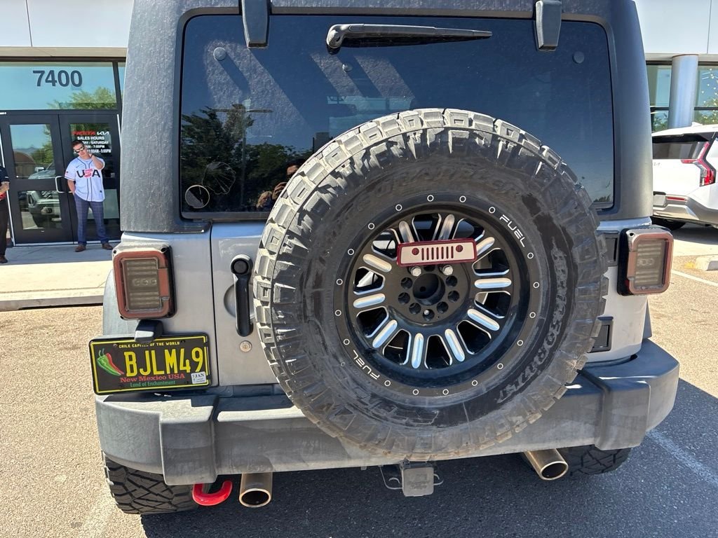Used 2014 Gray Jeep Sport image 28