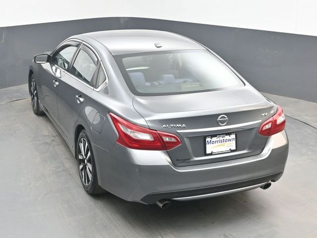 Used 2018 Gray Nissan 2.5 SV image 34