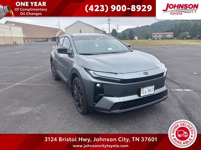 Used 2026  Toyota XSE image 1