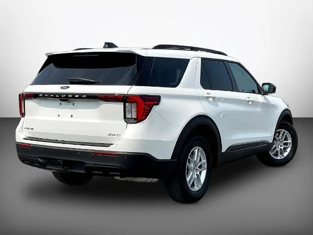 New 2026 Star White Metallic Tri-Coat Ford Active image 52
