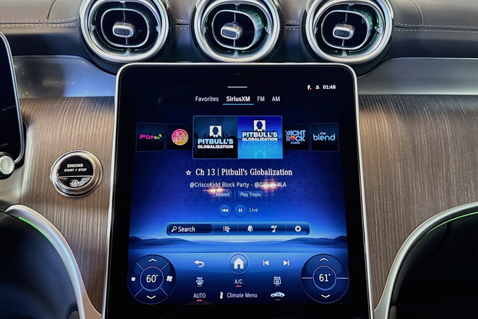 New 2026 Polar White Mercedes-Benz GLC 300 image 14