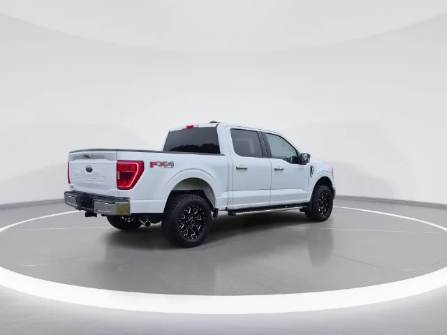 Used 2022 White Ford XLT image 8
