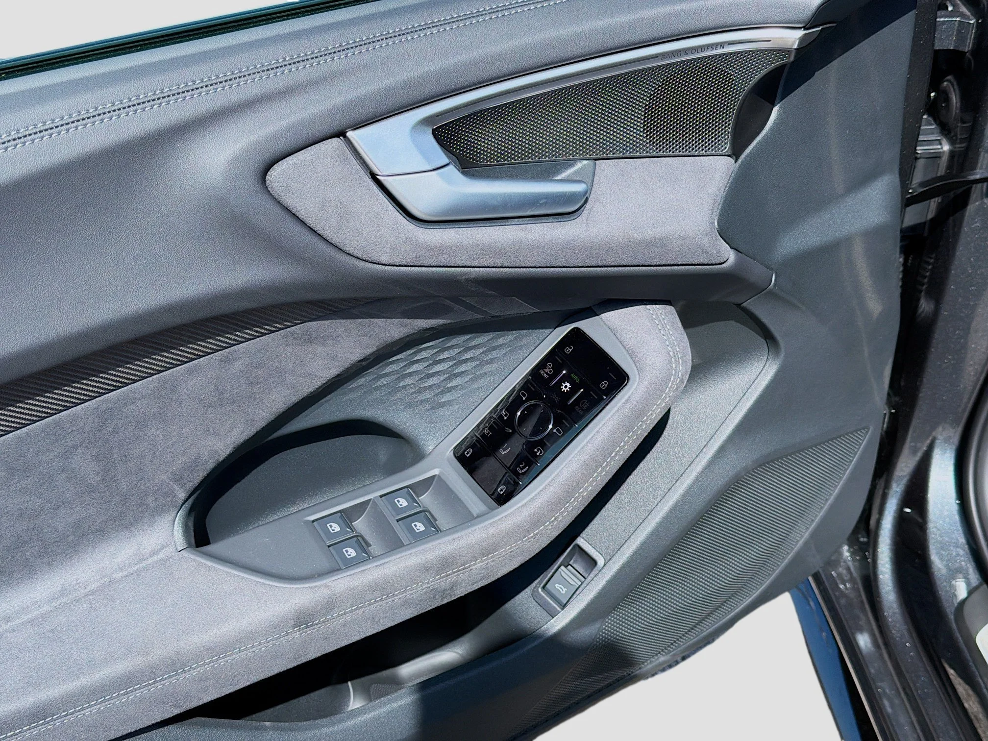 New 2026 Daytona Gray Metallic Audi Premium Plus image 22