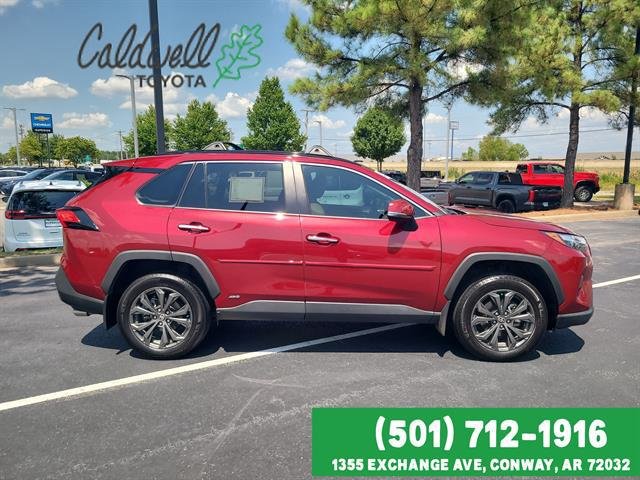 Certified Used 2022 RUBY FLARE PEARL Toyota  image 4