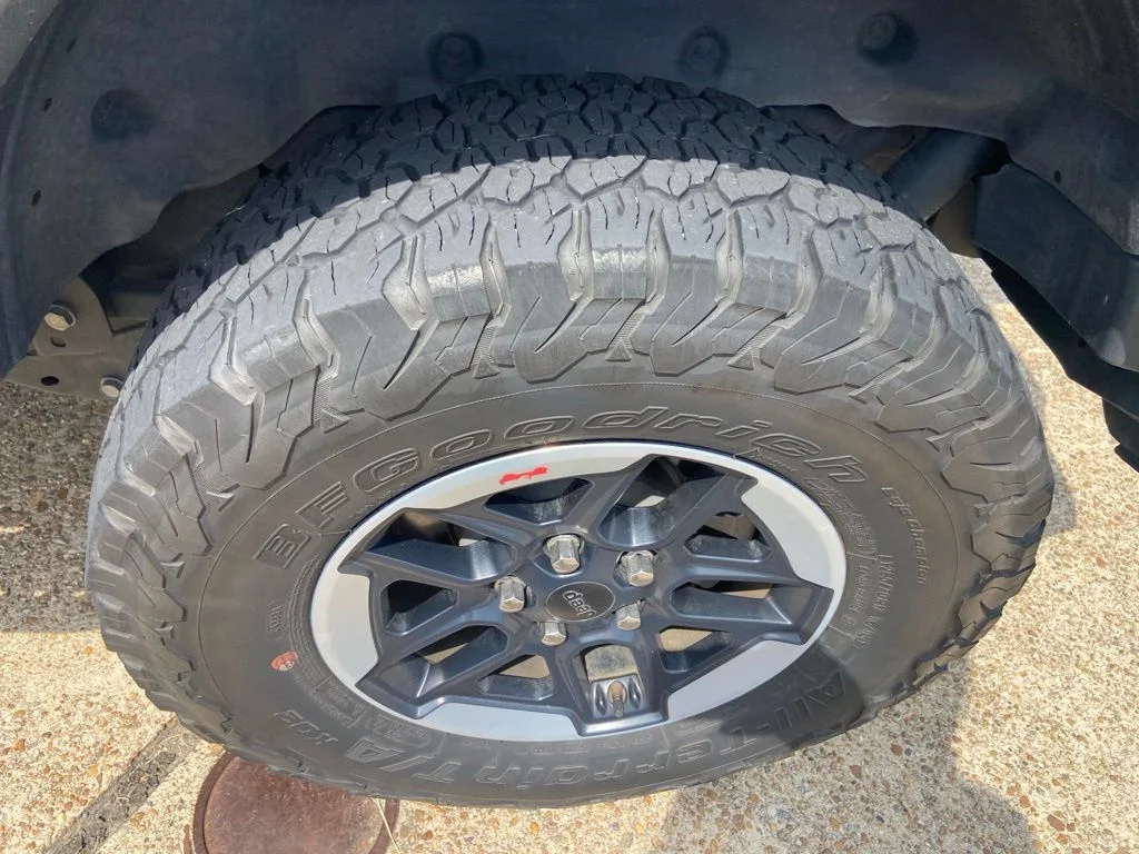 Used 2022 Gray Jeep Unlimited Rubicon image 29