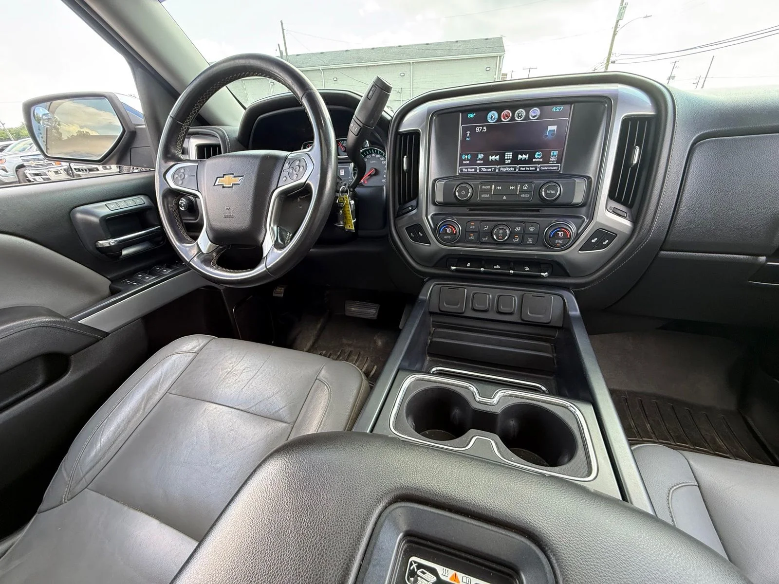 Used 2018 Blue Chevrolet LTZ image 3