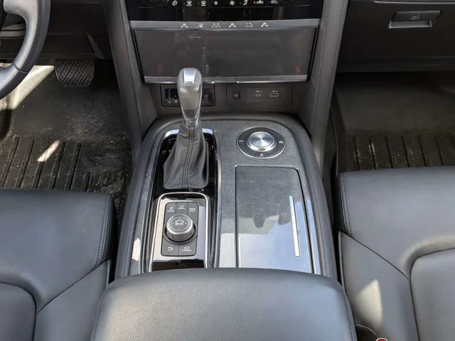 Used 2022 Gray Nissan SV image 18
