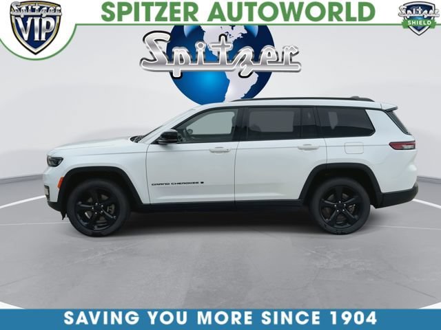 Used 2021  Jeep Altitude image 6