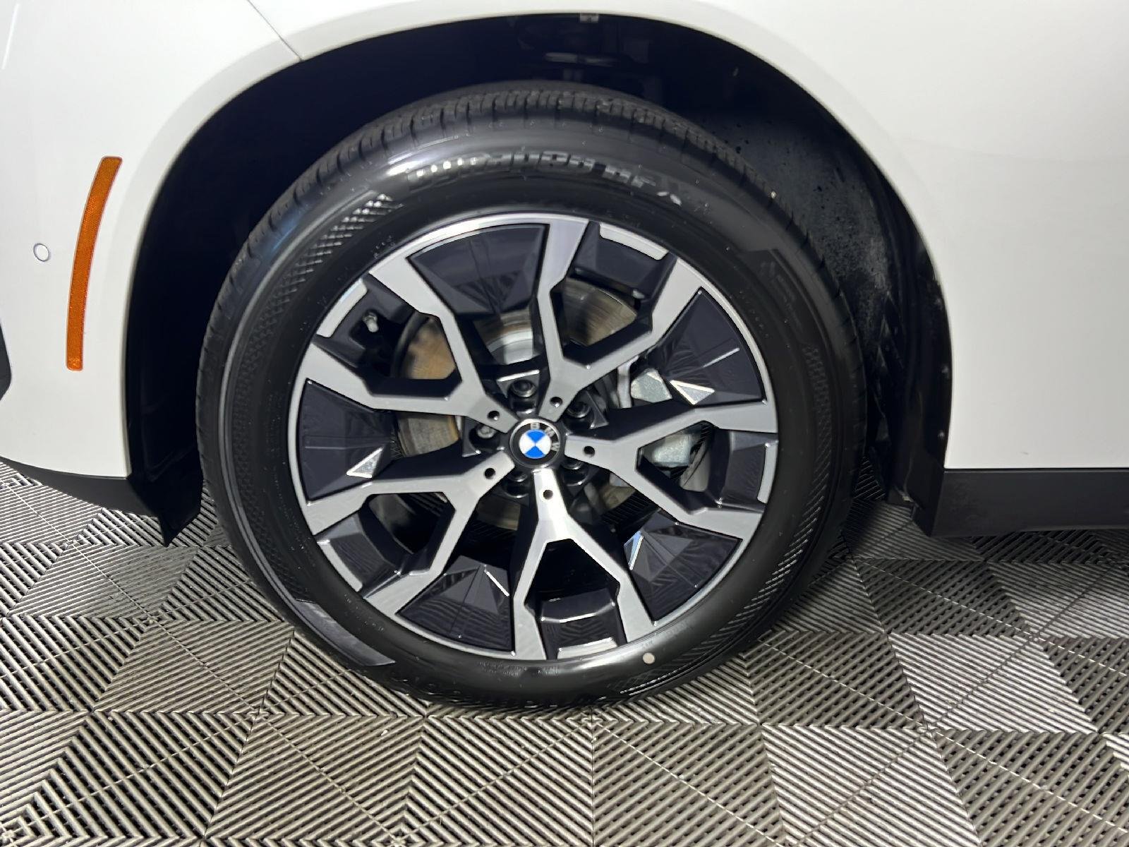 New 2026 Mineral White Metallic BMW 30 xDrive image 8