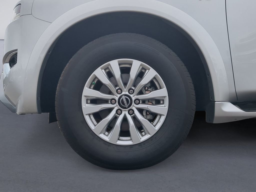 2022 Nissan Armada SV - Photo 11