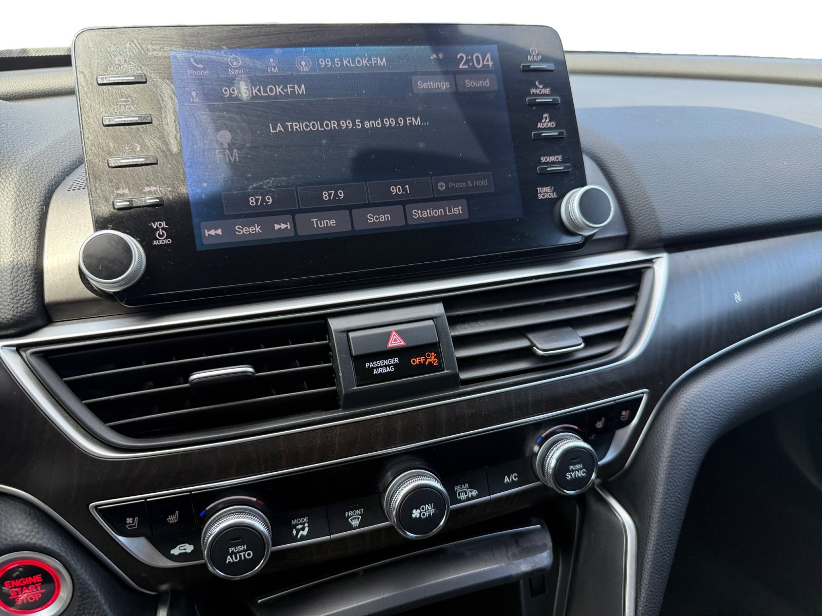 Certified Used 2018 Silver Honda Touring image 12