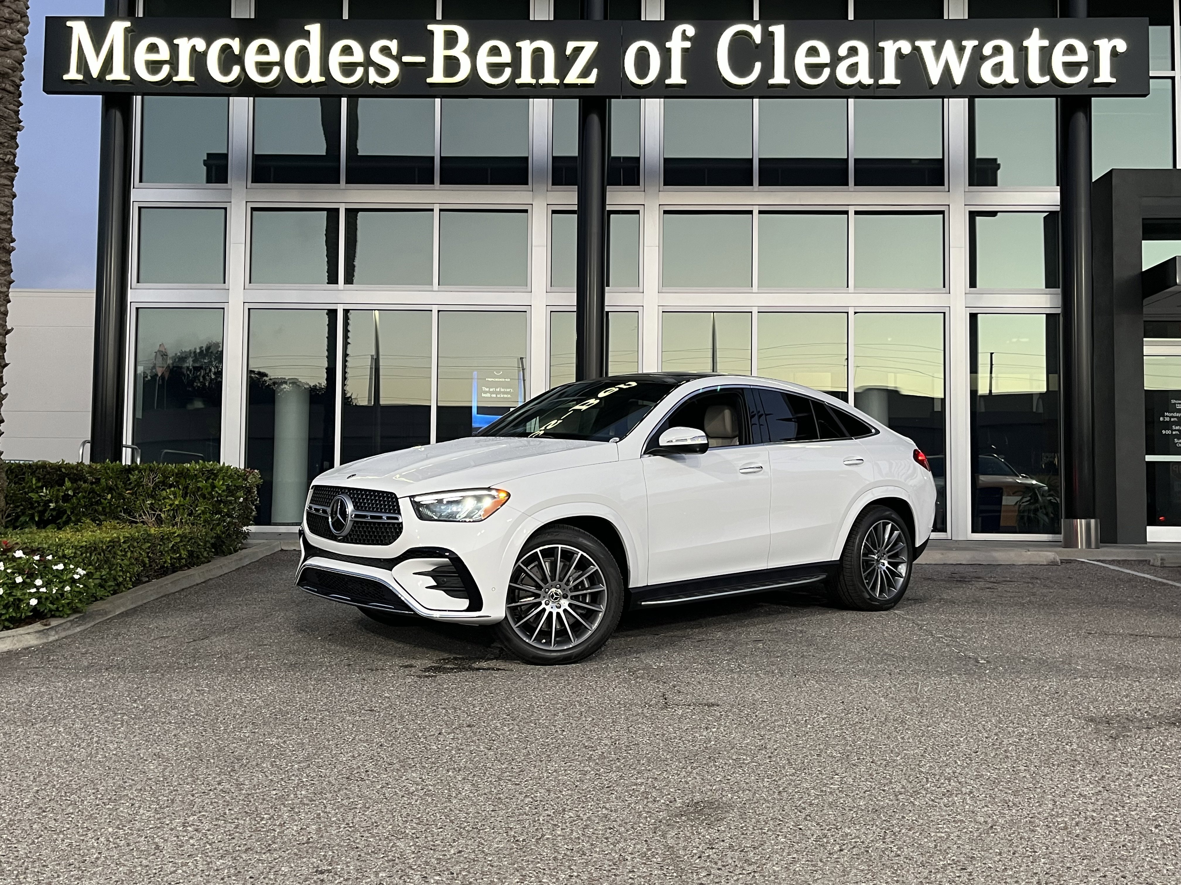 New 2026 MOONLIGHT WHITE Mercedes-Benz GLE 450 image 1