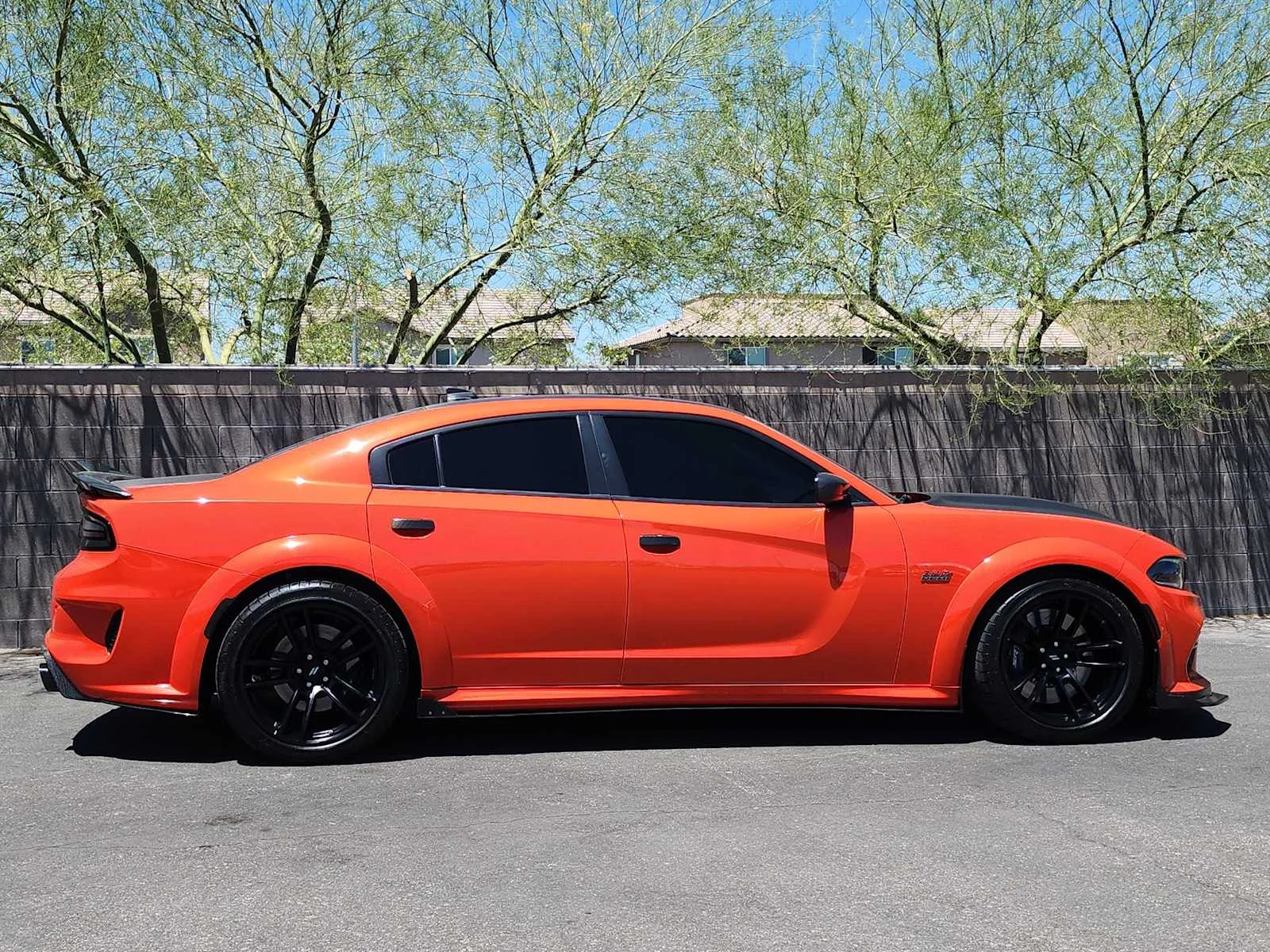 Used 2023 Go Mango Dodge Scat Pack Widebody image 9