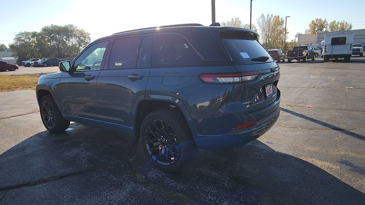 New 2027 Steel Blue Paint Jeep Summit image 6