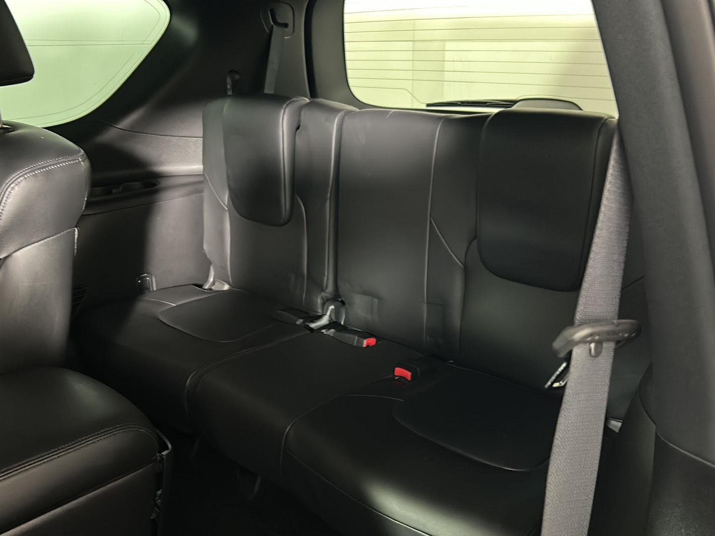 Used 2023 Gun Metallic Nissan SL image 17