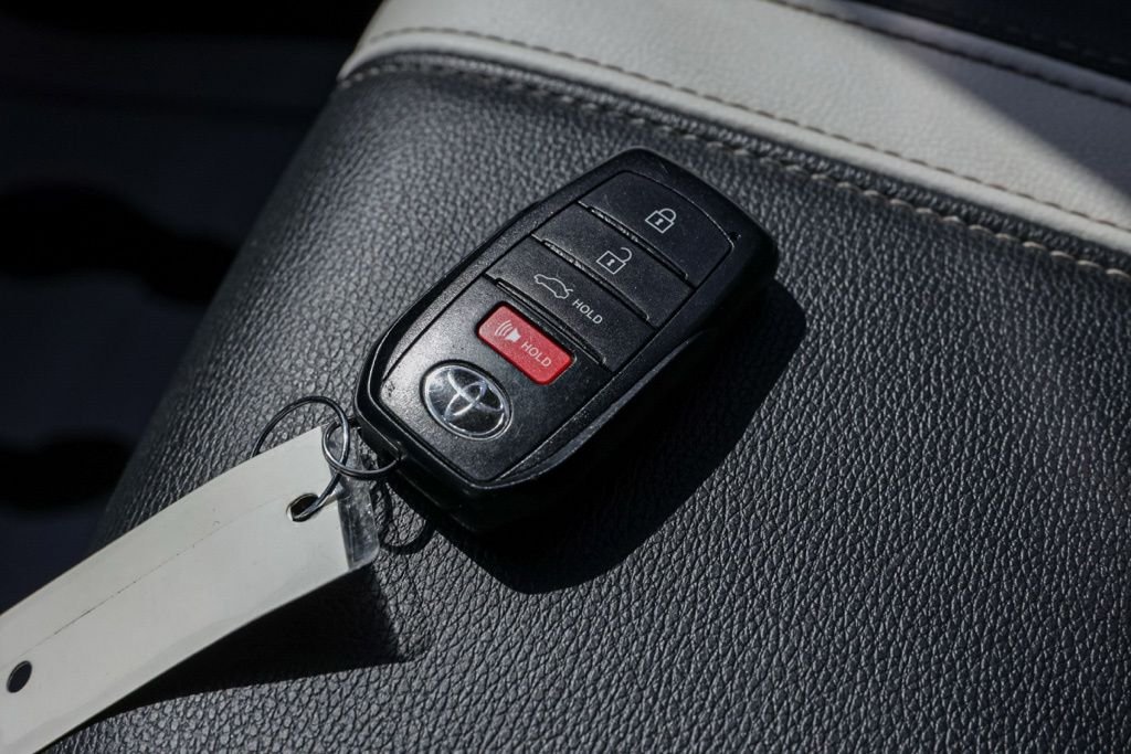 Used 2025  Toyota SE image 35