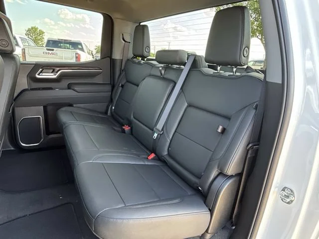 2026 GMC Sierra 1500 SLT - Photo 25