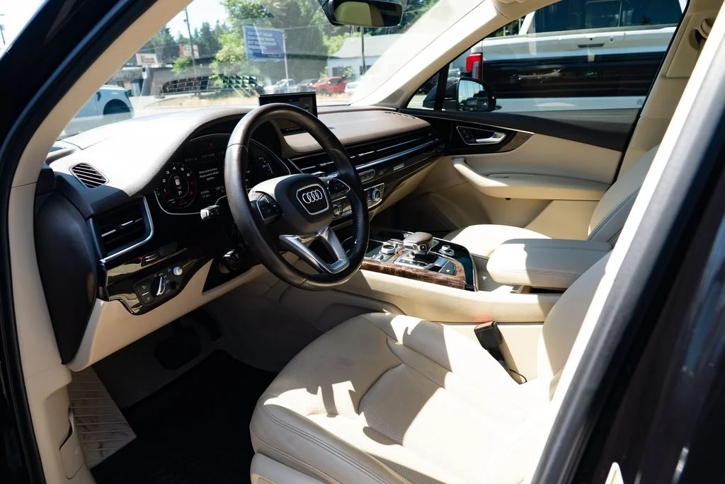 Used 2019 Black Audi 55 Prestige image 21