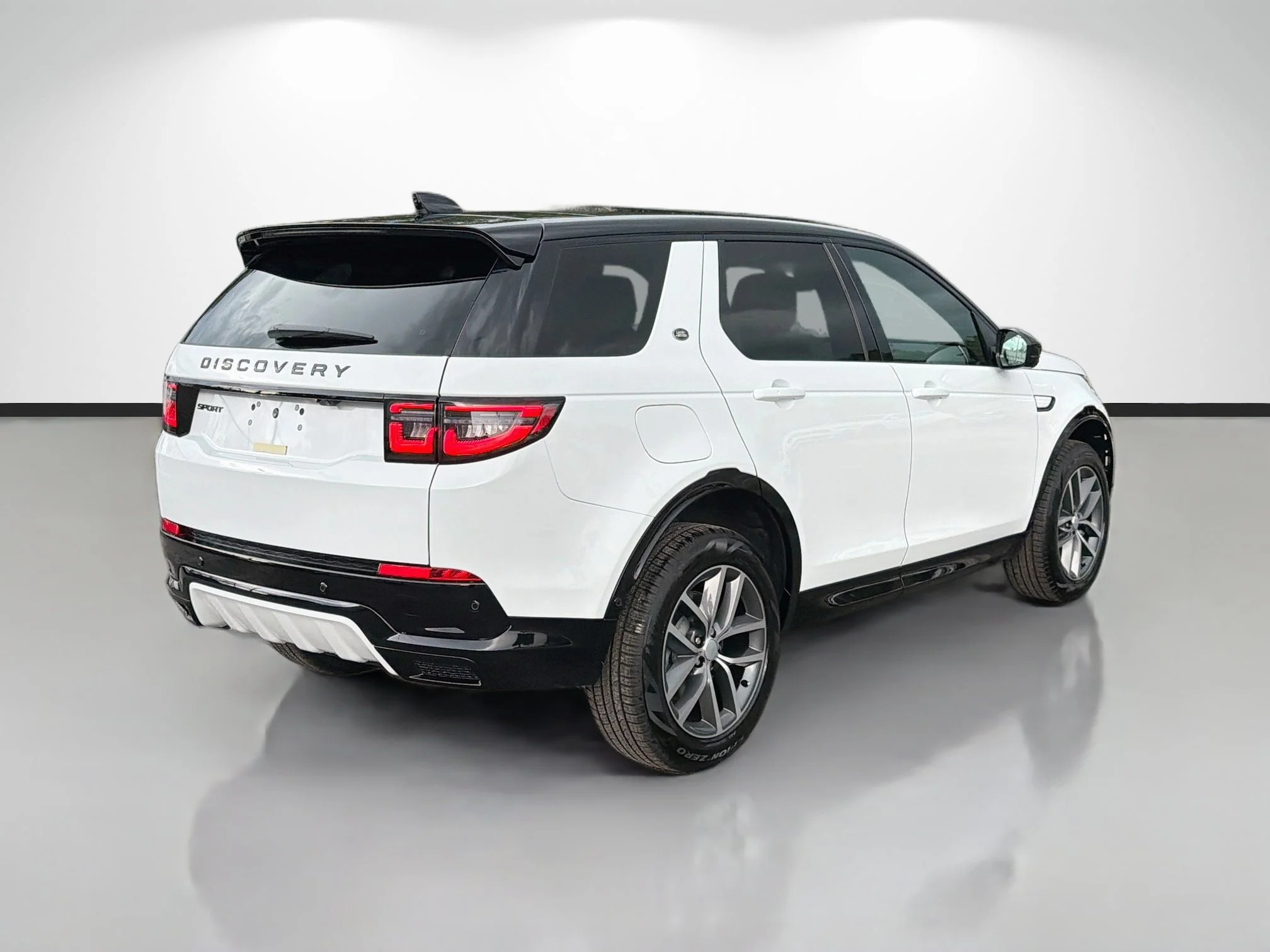New 2026 Fuji White Land Rover Landmark image 5