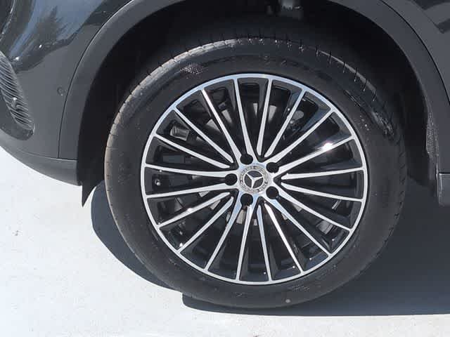 New 2026 Graphite Grey Metallic Mercedes-Benz GLC 300 image 13