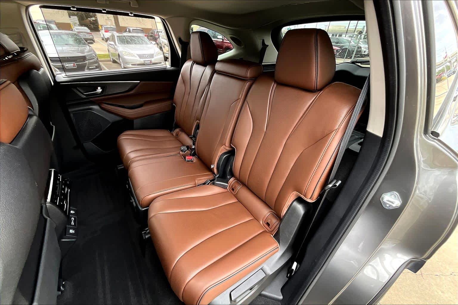 Used 2023 Liquid Carbon Metallic Acura w/Advance Package image 32