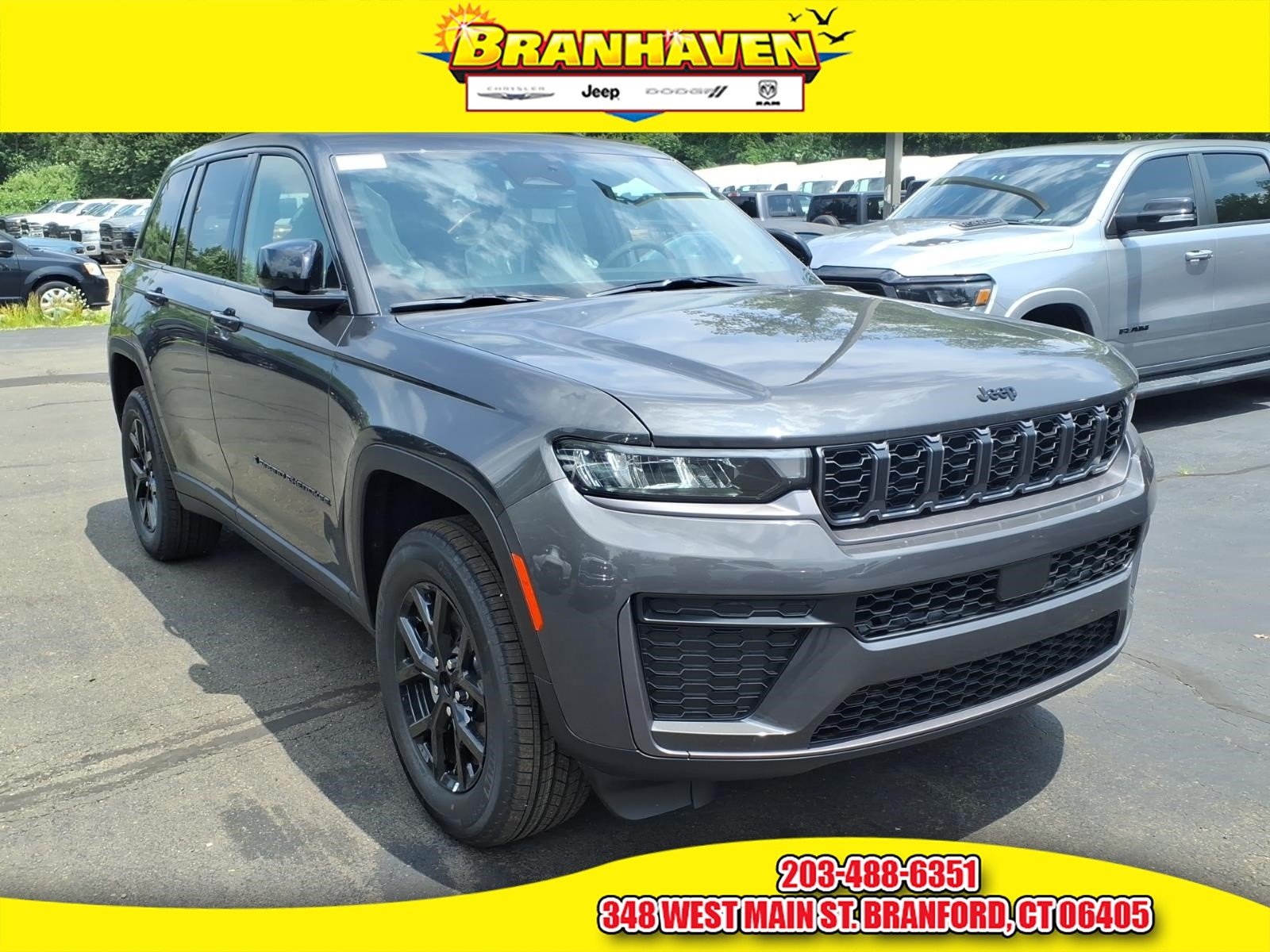 New 2026 Baltic Gray Metallic Clear-Coat Exterior Paint Jeep Altitude image 1